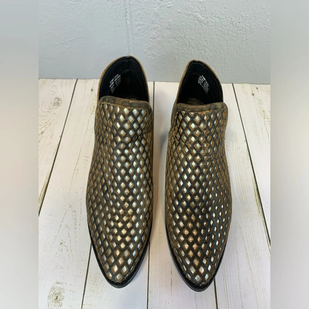 Musse & Cloud Metallic Lattice Leather Grey/Brown/Silver Boot-Women's 8‎